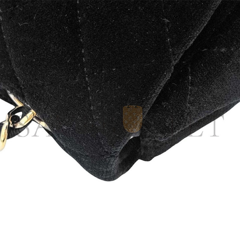 CHANEL VELVET NEW MINI CROSSBODY BAG (20*12*6.5cm)